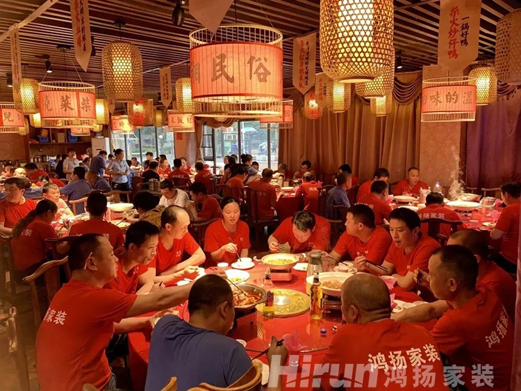 逆勢(shì)增長(zhǎng)、破浪領(lǐng)航！政協(xié)副主席彭繼球盛贊鴻揚(yáng)家裝